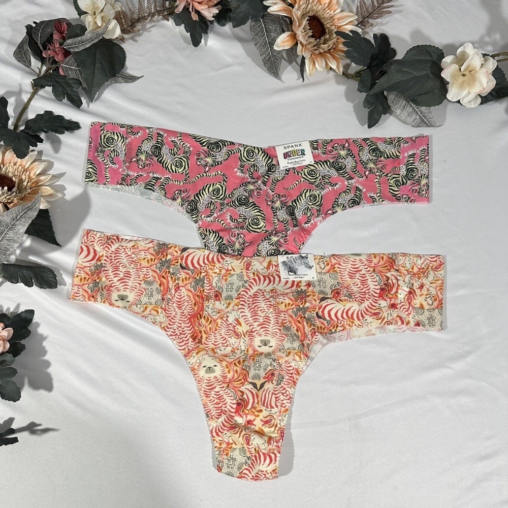 NWT $40 Spanx [ PLUS 3X ] Breathable‎ Under Statements Thong in Dog & Zebra
